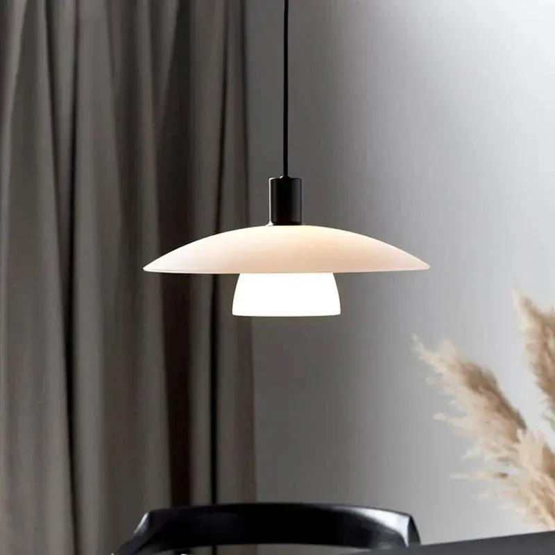 Minimalist Japanese-style glass chandelier for restaurants and cafés