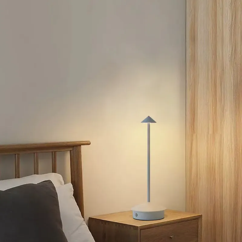 Modern rechargeable LED table lamp in aluminium with a luminous cone
