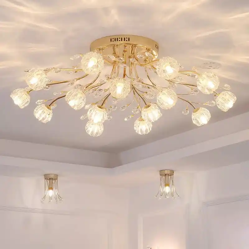 Bright and refined modern chandelier