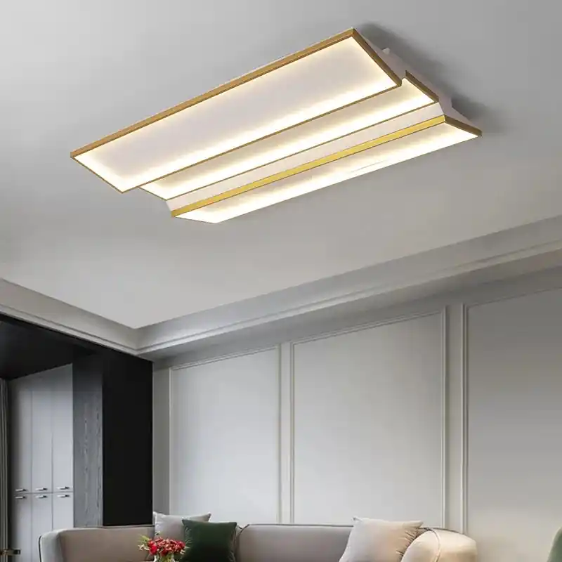 Elegant and warm contemporary chandelier