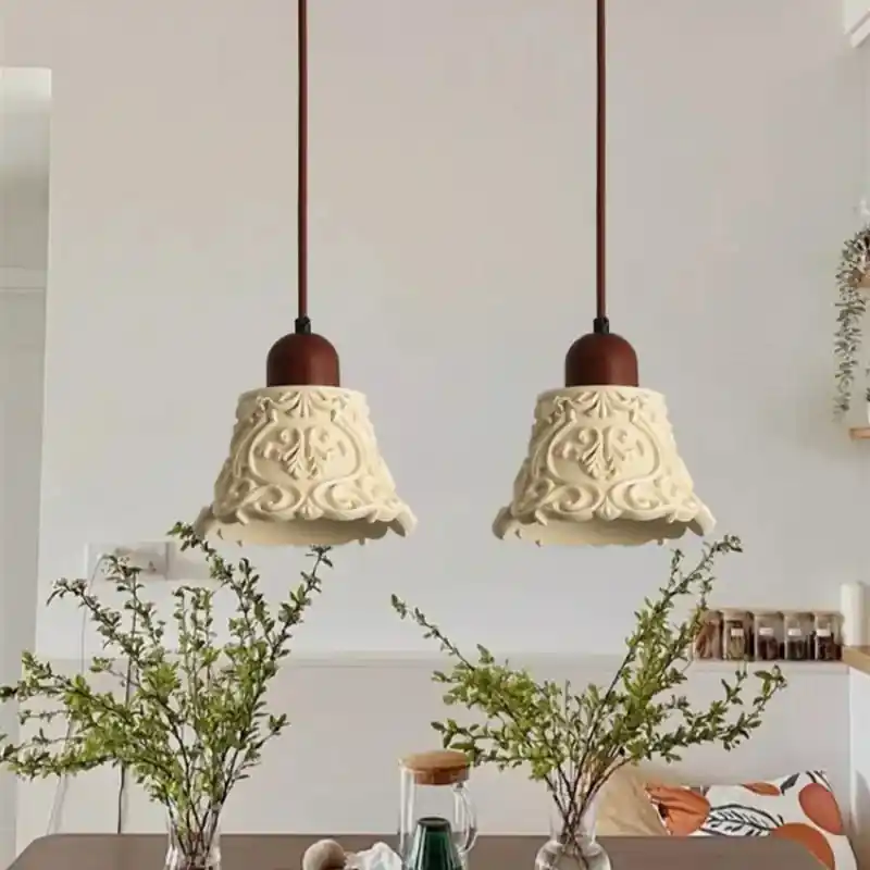 Creative Antique Resin Chandelier for Retro Decoration