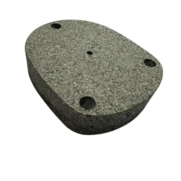 Base pierre en granite pour Spot solaire