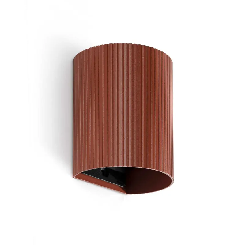 Sole - Fluted steel wall sconce for hallway