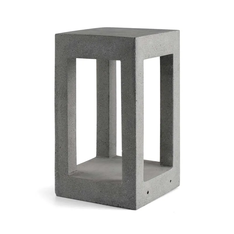 Pilo - Concrete outdoor LED beacon for modern garden