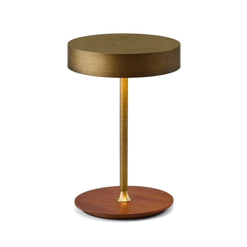 ON THE MOVE - Lampada da tavolo nomade design senza fili orientabile
