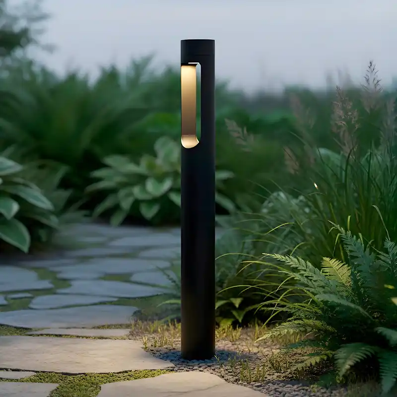 Utomhus LED-ljuspunkt "Fredericksburg" 90 cm 10 W 220 VAC 3000 ºK Svart
