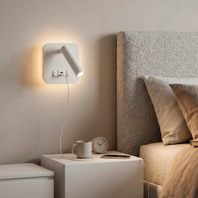9W Fyrkantig LED-spotlight med USB-C-utgång, 630 lm, 3000K, Vit