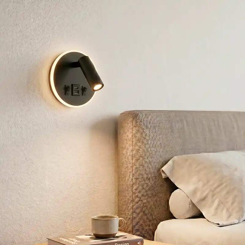 9W Rund LED-spotlight med USB-C-utgång, 630 lm, 3000K, Svart