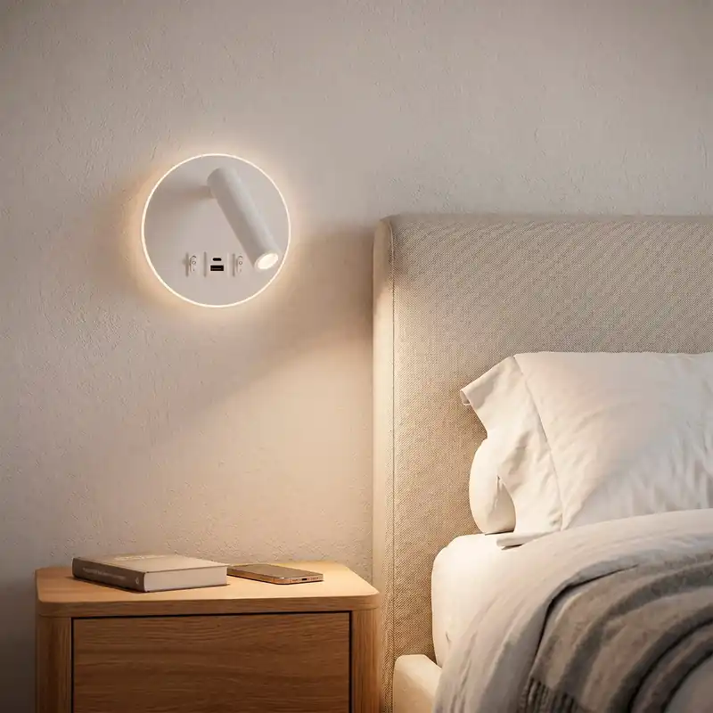 9W Rund LED-spotlight med USB-C-utgång, 630 lm, 3000K, Vit